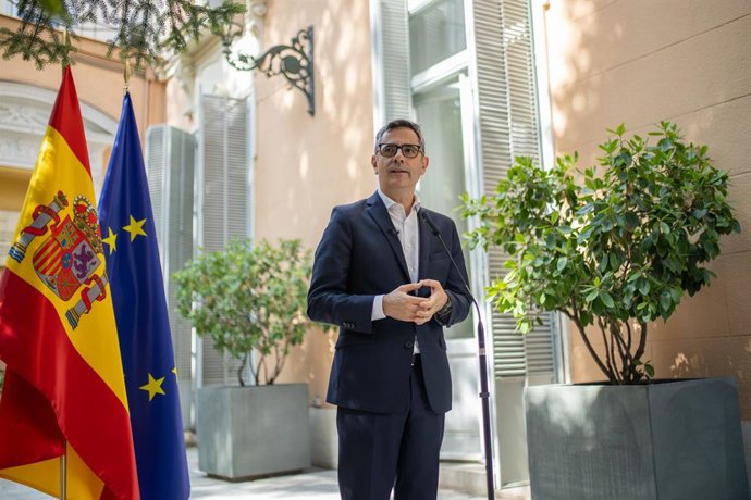 El ministre de la Presidència, Justícia i Relacions amb les Corts, Félix Bolaños, en la seu del Ministeri.