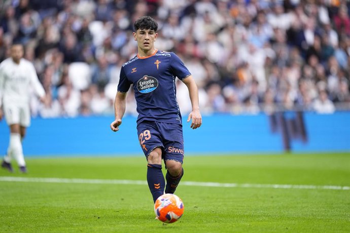 Archivo - Yoel Lago of Celta de Vigo in action during the Spanish League, LaLiga EA Sports, football match played between Real Madrid and RC Celta de Vigo at Santiago Bernabeu stadium on May 04, 2025 in Madrid, Spain.