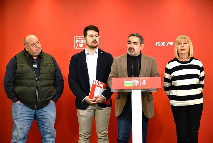 Archivo - AUDIO.- PSOE critica que PP quiera construir un campo de fútbol en zona inundable de Nájera y pide rehabilitar La Salera