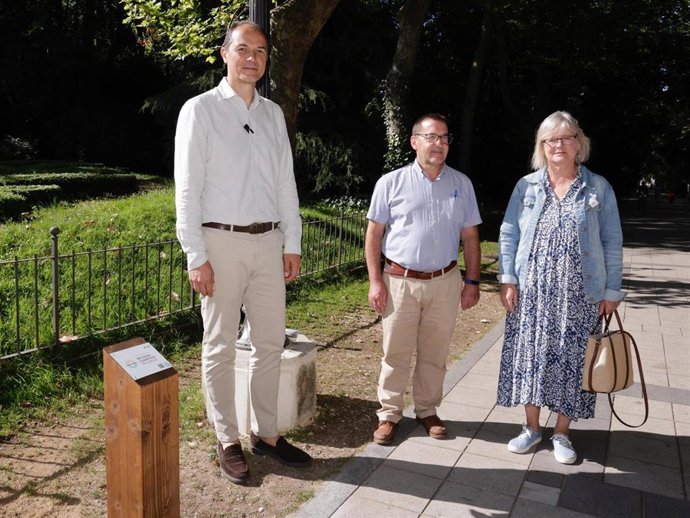 El concejal de Medio Ambiente del Ayuntamiento de Valladolid, Alejandro García Pellitero, en la presentación de la red de refugios climáticos
