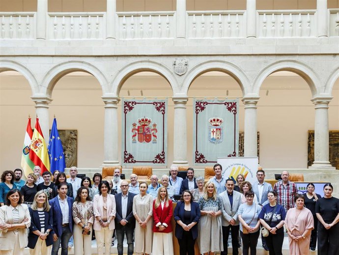 Conmemoración en el Parlamento del Día Nacional de las Lenguas de Signos Españolas