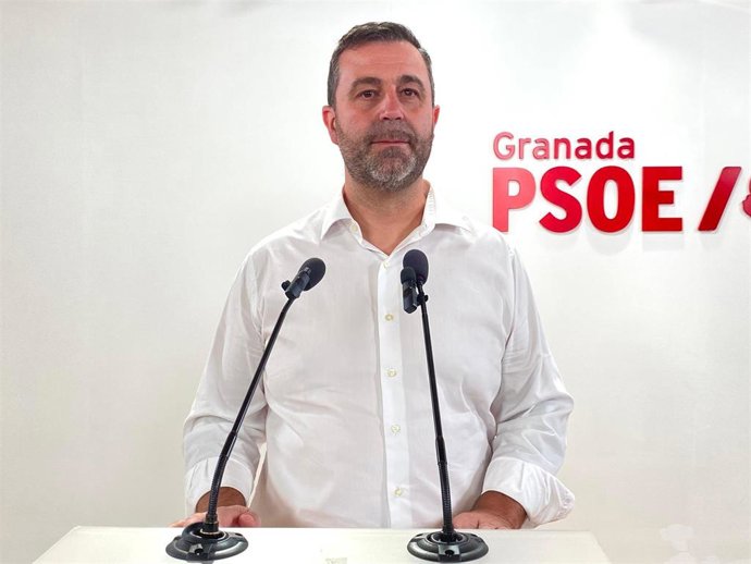 Archivo - El diputado provincial del PSOE Ismael Padilla, en imagen de archivo
