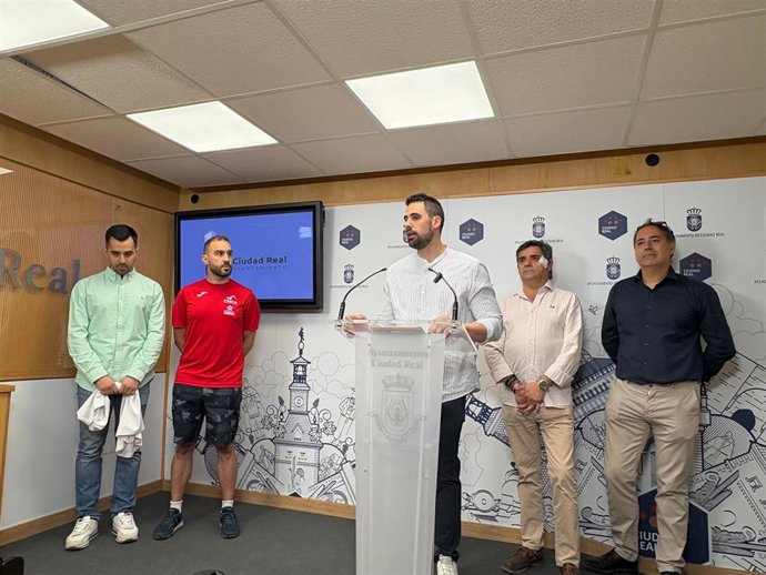 Presentación del Campeonato Regional de Natación.