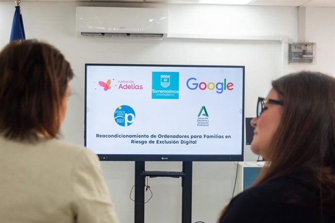 El proyecto consiste en el reacondicionamiento de 50 equipos informáticos donados por empresas para ser entregados a familias del municipio con escasos recursos económicos.