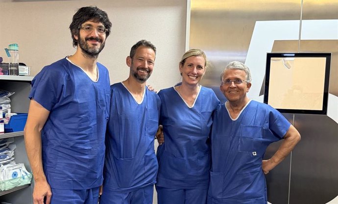 El Hospital Arnau de Vilanova acoge la visita de cirujanos internacionales dentro del programa de formación ISAKOS-PFF