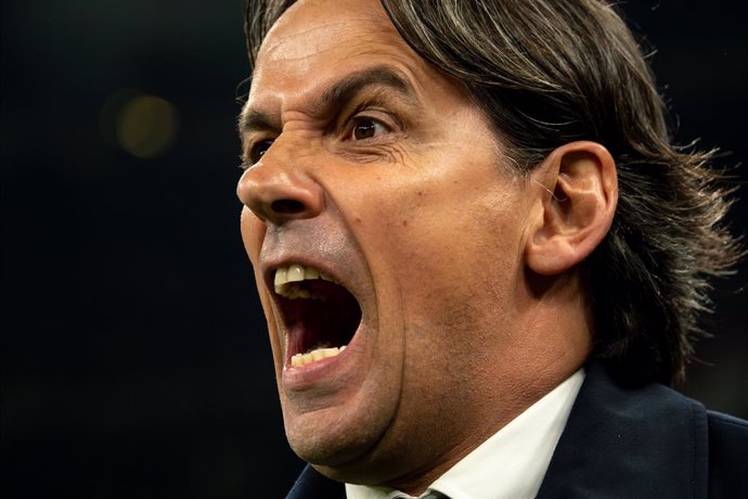 Archivo - The head coach Simone Inzaghi (FC Inter) screams during the Italian championship Serie A football match between FC Internazionale and AC Monza on 8 March 2025 at Giuseppe Meazza stadium in Milan, Italy - Photo Morgese-Rossini / DPPI