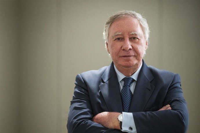 Archivo - Clemente González Soler, reconocido con el Premio a la Trayectoria en los premios Industria de España.