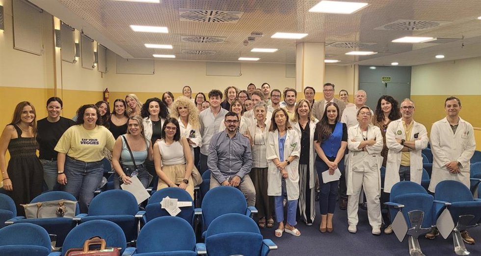 Acto de bienvenida a los nuevos residentes.