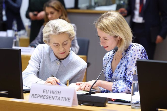 Archivo - La presidenta de la Comisión Europea, Ursula von der Leyen, y la Alta Representante de la UE para Política Exterior, Kaja Kallas, en el marco de la conferencia anual de Siria en Bruselas.