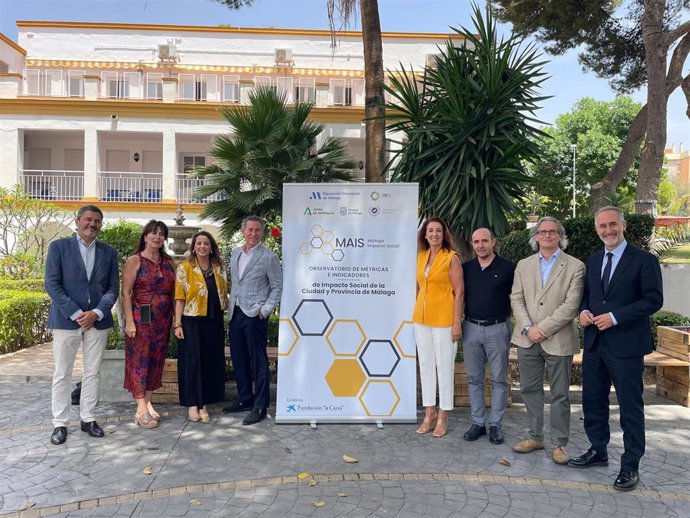 Foto de familia de la jornada sobre contratación pública responsable como herramienta de transformación social