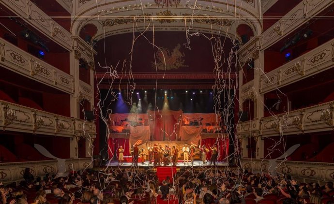 El Escalante despide la temporada con más de 24.000 espectadores en 230 funciones y premios a la producción propia