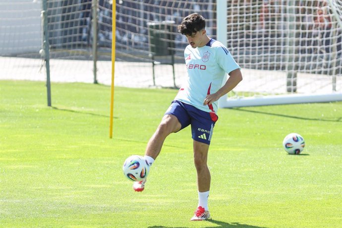 Diego Lopez of Spain U21 in action during a training session prior to the UEFA European Under 21 Championship at Ciudad del Futbol on June 05, 2025, in Las Rozas, Madrid, Spain.
