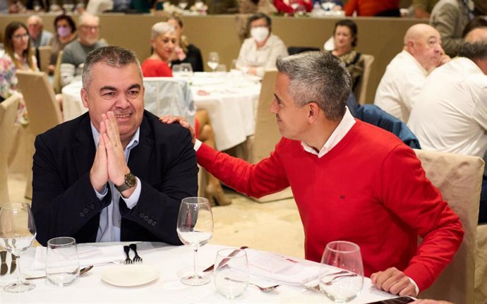 Archivo - Foto de archivo. Santos Cerdán y Pablo Zuloaga