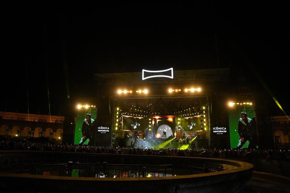 El artista, Chayanne durante el concierto en el Icónica Santalucía Fest (imagen de archivo). 