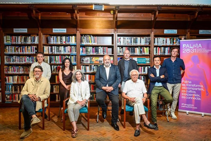 El alcalde de Palma, Jaime Martínez, en la presentación de los miembros de la mesa científica de la candidatura de Palma a capital europea de la cultura en 2031