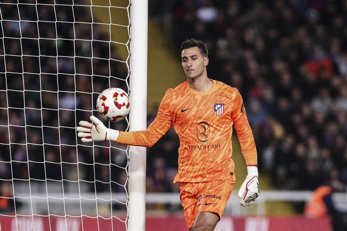 Archivo - Juan Musso, durante un partido con el Atlético de Madrid.
