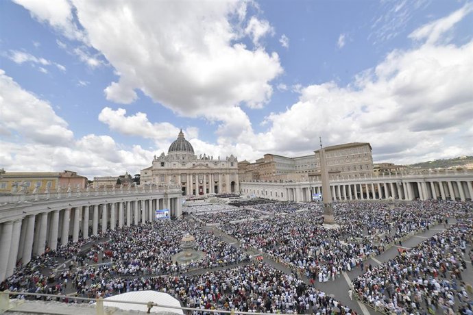 La Plaza de San Pedro del Vaticano.
