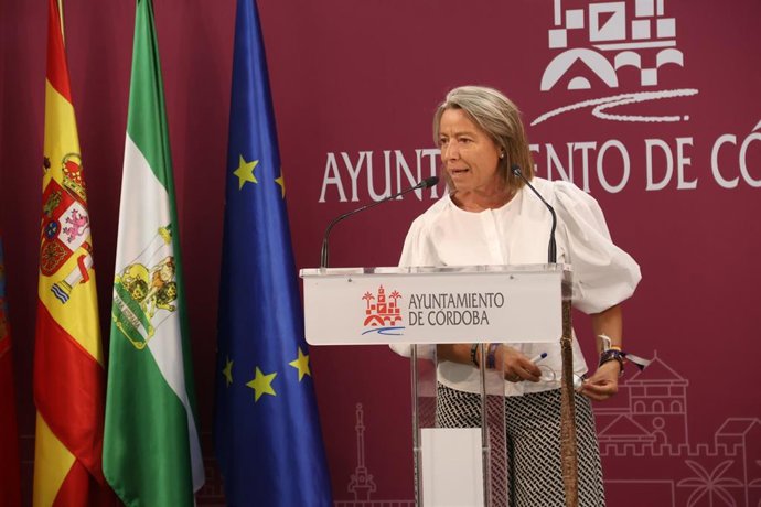 Archivo - La teniente de alcalde delegada de Cultura en el Ayuntamiento de Córdoba, Isabel Albás.