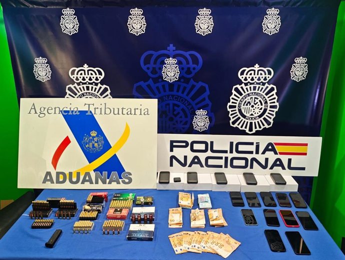 Material incautado en las últimas intervenciones de la operación 'Churruca'.