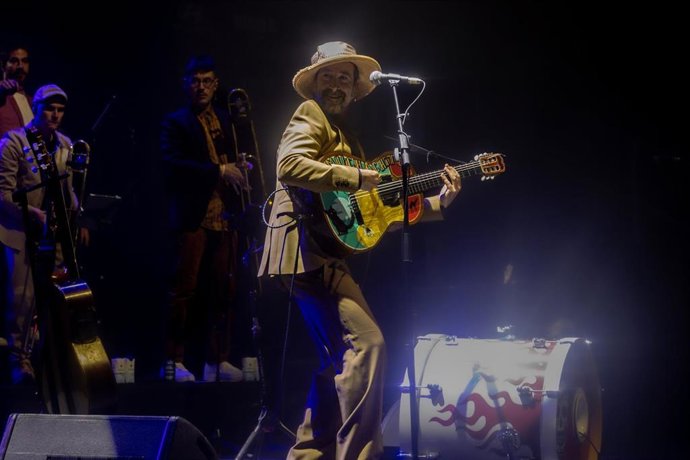 Archivo - El cantante, Jairo Perera, durante su concierto, en el Teatro Circo Price, a 24 de enero de 2025, en Madrid (España). Foto de archivo.