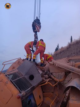 Muere un hombre al volcar un vehículo y quedar atrapado cuando trabajaba en una cantera en Llíria
