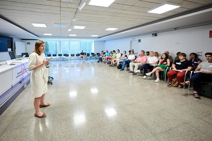 Ana Bretaña interviene en la Asamblea Ciudadana del Cambio Climático.