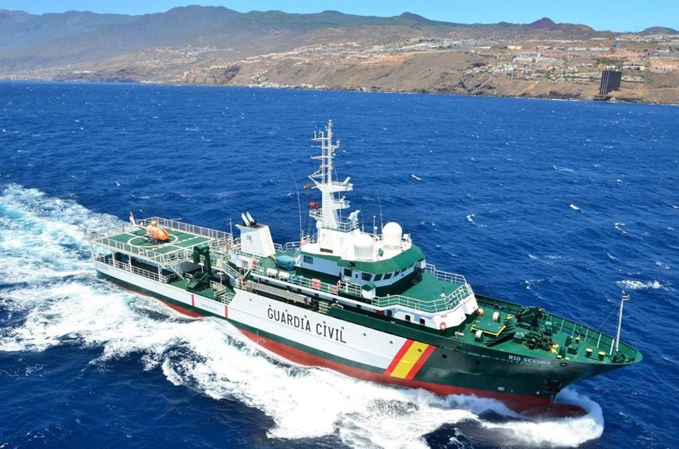 Archivo - El buque oceánico de la Guardia Civil "Río Segura"