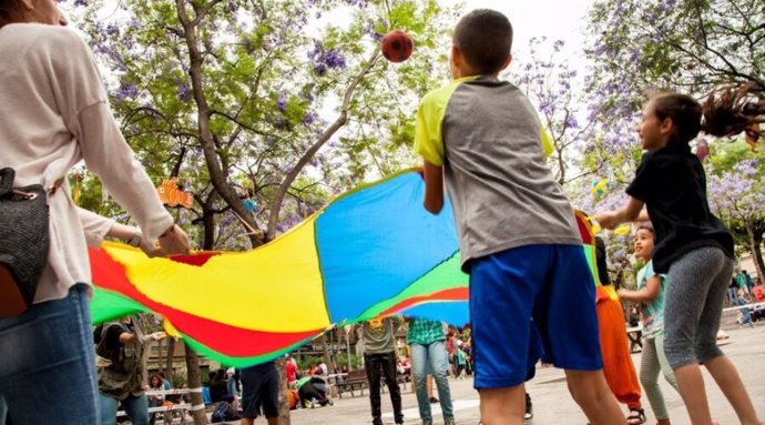 Projectes d'educació i cultura inclosos en el Pla de Barris