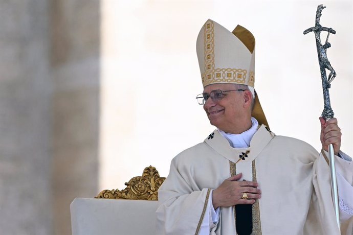 01 June 2025, Vatican, Vatican City: Pope Leo XIV celebrates the Holy Mass for the Jubilee of Families, Children, Grandparents and the Elderly, in Saint Peter's Square, at the Vatican. Photo: Alessia Giuliani/IPA via ZUMA Press/dpa