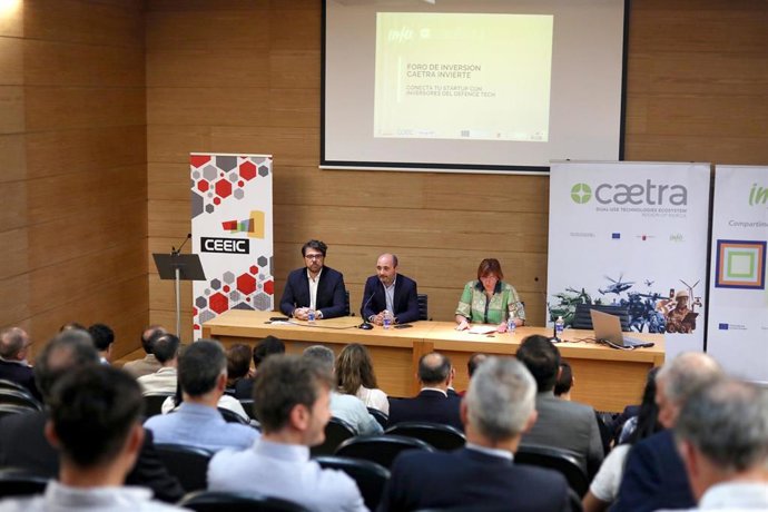 Celebración del Foro de inversión 'Caetra Invierte' en el salón de actos del Teatro Romano de Cartagena.