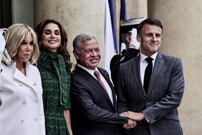 Archivo - June 24, 2024, Paris, France: French President Emmanuel Macron and King of Jordan Abdullah II with their wives Brigitte Macron and Queen Rania during a meeting at the Elysee Palace on June 24, 2024, for a working lunch.