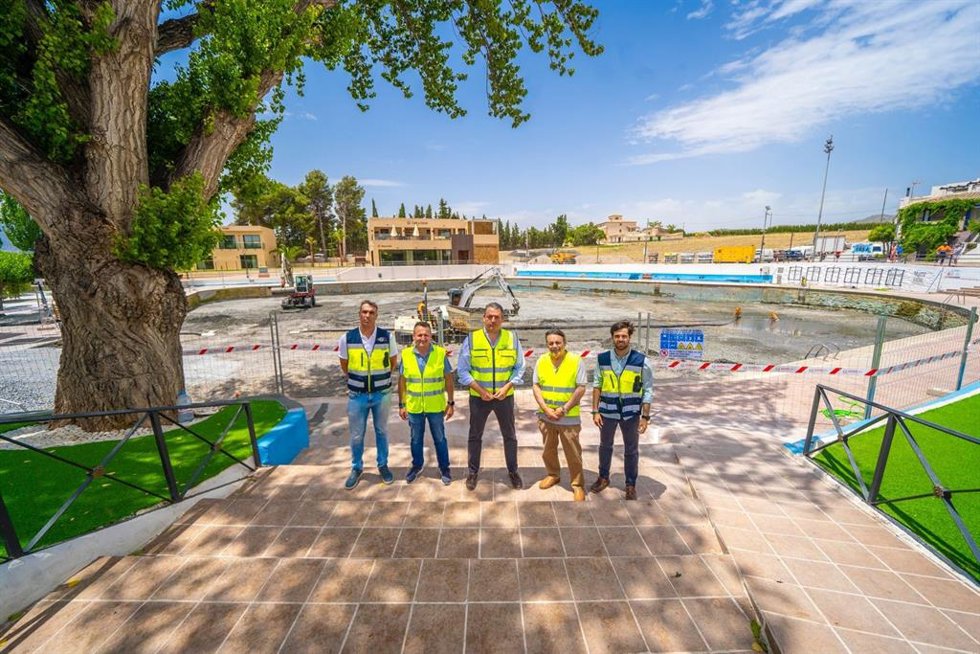 Obras de mejora en la Balsa de Cela.