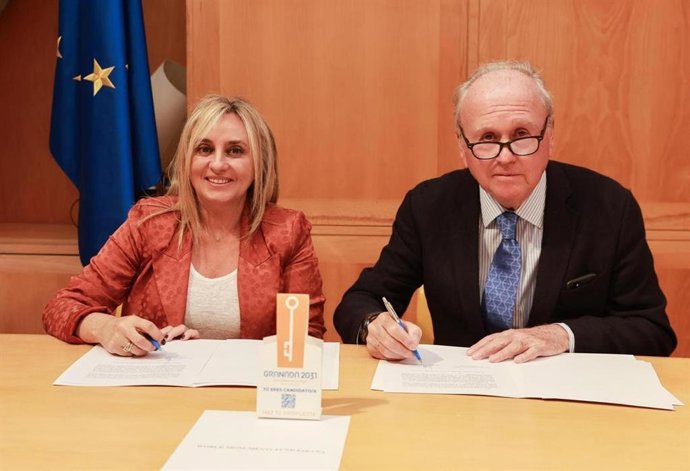 Firma de adhesión de World Monuments Fund a la candidatura de Granada como Capital Europea de la Cultura 2031.