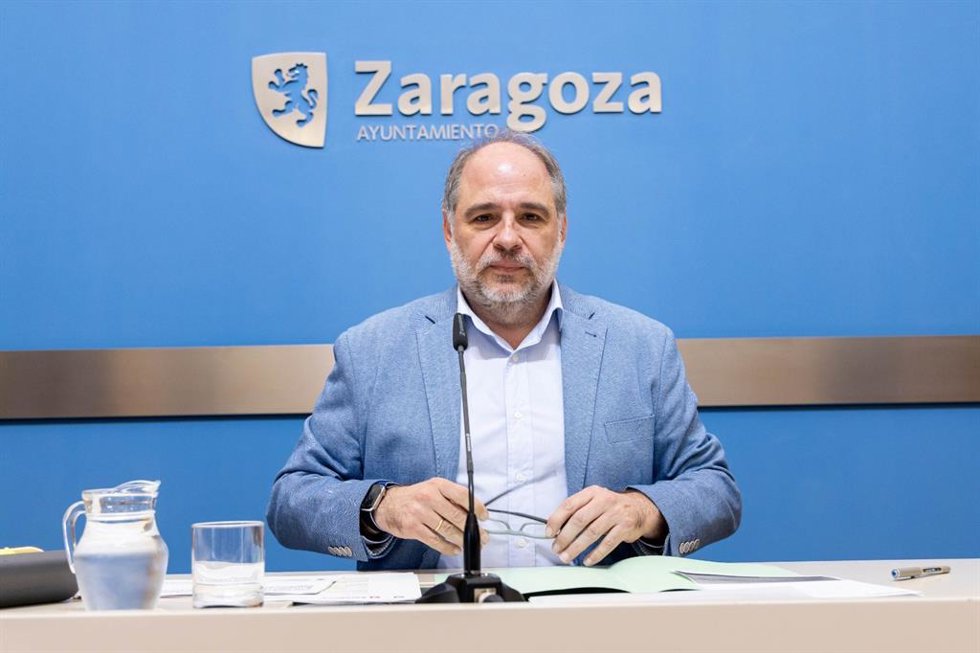 Archivo - El consejero municipal de Participación y Régimen Interior, Alfonso Mendoza.
