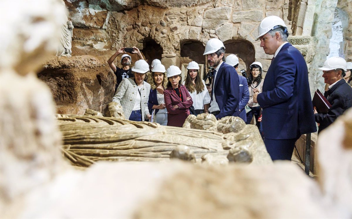 El Monasterio de Suso permanece este verano  Abierto por restauración 