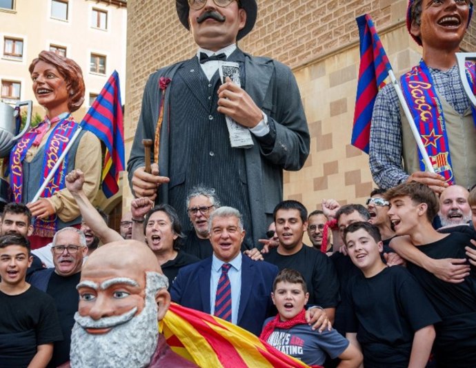 El presidente del FC Barcelona, Joan Laporta, en la Marxa Culer hasta Montserrat