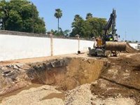 Una fuga retrasa el restablecimiento de agua en los once municipios sevillanos afectados este viernes por una avería