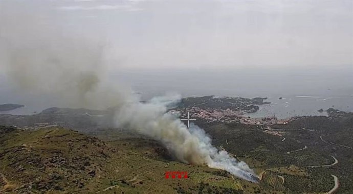 Incendi forestal a Cadaqués (Girona)