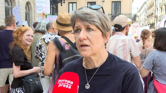 La vicepresidenta de Democrats Abroad, Annie Graul