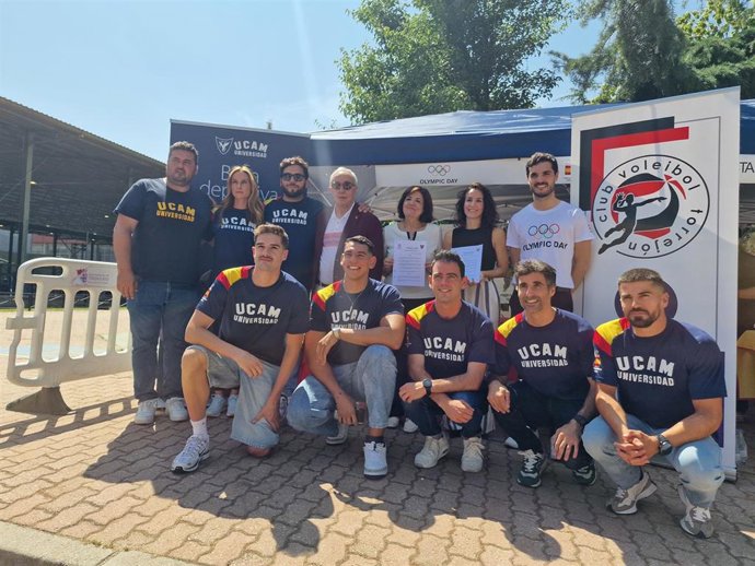 La jornada ha contado con la presencia de destacados deportistas olímpicos vinculados a la UCAM como David Cal, Alberto Fernández, María Pérez, Ayoub Ghadfa, Diego García, Javier Pérez, Paco Cubelos, Elia Canales, Pablo Abián y Raquel González