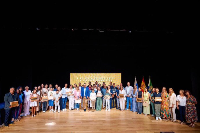 Educación distingue el trabajo "inclusivo" e "innovador" de once centros académicos de las islas