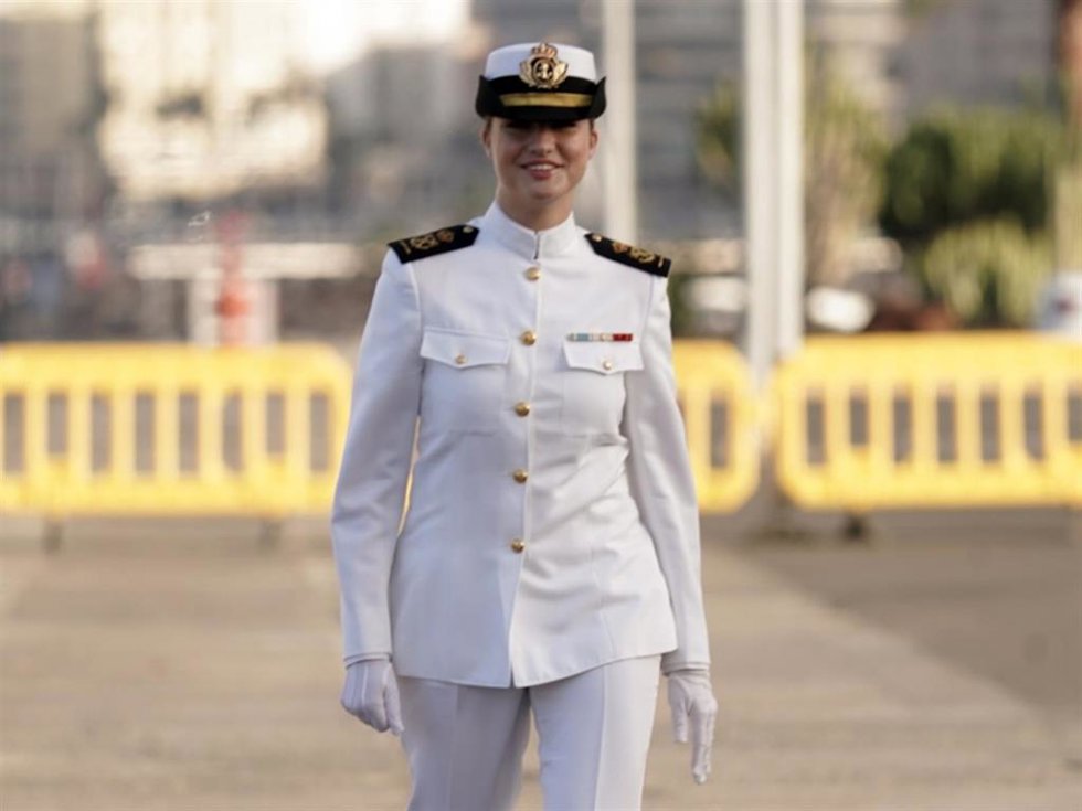 La Princesa Leonor, durante su embarque en la fragata Blas de Lezo, a 14 de junio de 2025, en Las Palmas de Gran Canaria, Gran Canaria, Islas Canarias (España).