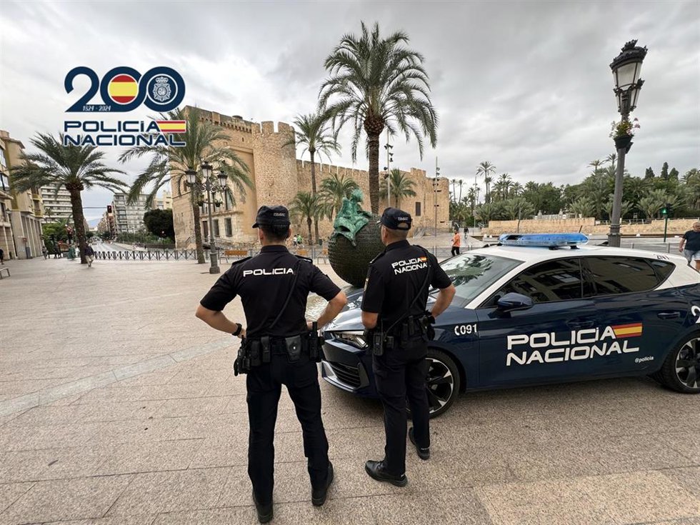 Detenida por robar a su expareja 20.100 euros que tenía ahorrados en su domicilio en Elche
