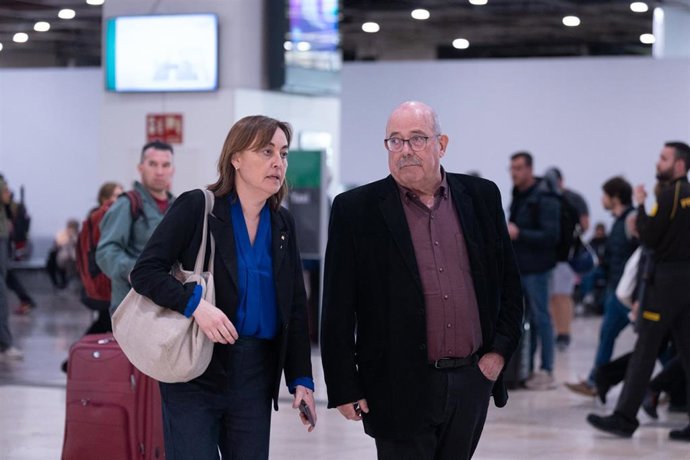 Archivo - La consellera de Territorio, Sílvia Paneque, y el secretario de Movilidad e Infraestructuras, Manel Nadal