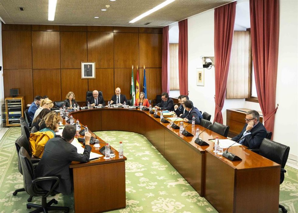 Archivo - Imagen de una reunión de la Junta de Portavoces del Parlamento andaluz. (Foto de archivo).