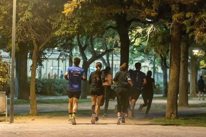 El Ayuntamiento invierte más de 227.000 euros en la renovación y ampliación del alumbrado del circuito de running del Jardín del Túria