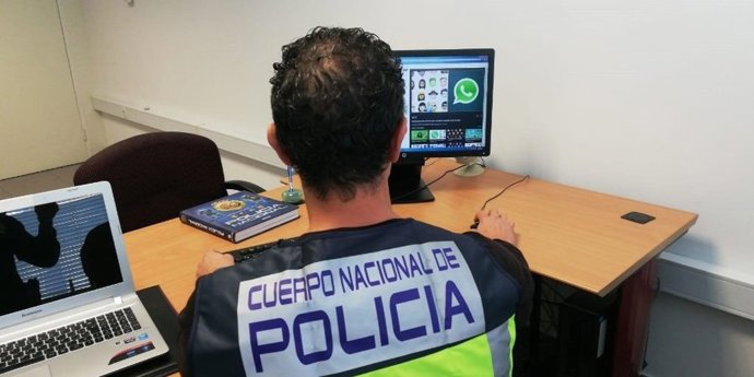 Archivo - Sucesos.- Detenida en Valladolid una persona que actuaba como 'mula' de una organización que defraudó 830.000 euros