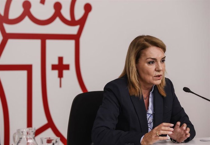 Archivo - La vicepresidenta del Consell y consellera de Servicios Sociales, Igualdad y Vivienda, Susana Camarero, durante una rueda de prensa tras comenzar a ser la nueva portavoz del Consell de gobierno de la Comunitat Valenciana, a 18 de noviembre de 20