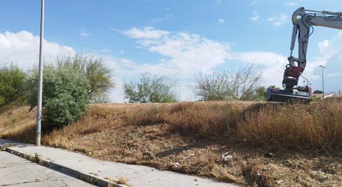 Obras de desbroche en Granada.