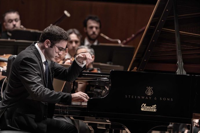 Nabeel Hayek, de 23 años, gana el Concurso Internacional de Piano Iturbi 2025 con una interpretación de Brahms